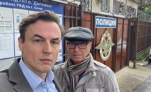 Адвокат Сергей Костюк (ныне отстранен от дела) и Владимир Атаманчук. Фото Светланы Кравченко для "Кавказского узла".