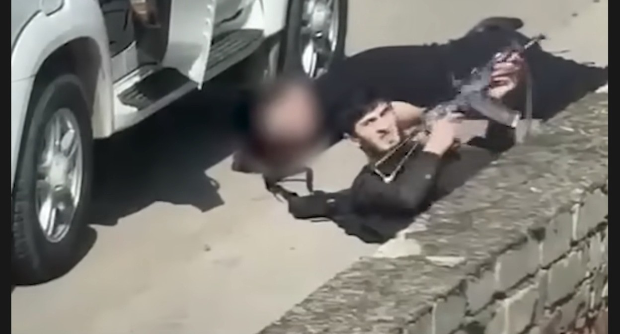 Нападение на силовиков в Махачкале. Кадр видео "Кавказского узла".