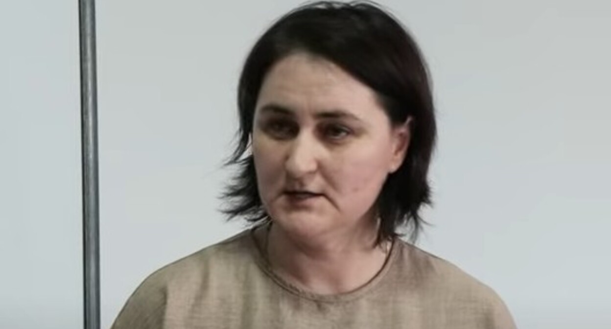 Журналистка Низфа Аршба (признана в России иноагентом) на заседании суда в Сухуме 17 июня 2025 года. Стоп-кадр видео  "Абаза-ТВ".