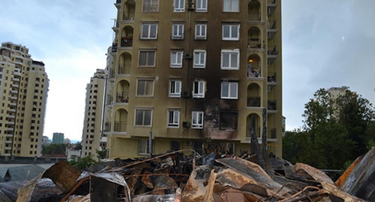 Последствия пожара на улице Цюрупы. 2016 год. Фото Светаны Кравченко для "Кавказского узла"
