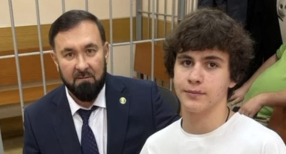 Мансур Солтаев и Роман Мурдиев. Кадр видео "Чечня Сегодня" https://t.me/chechnyatoday/34929