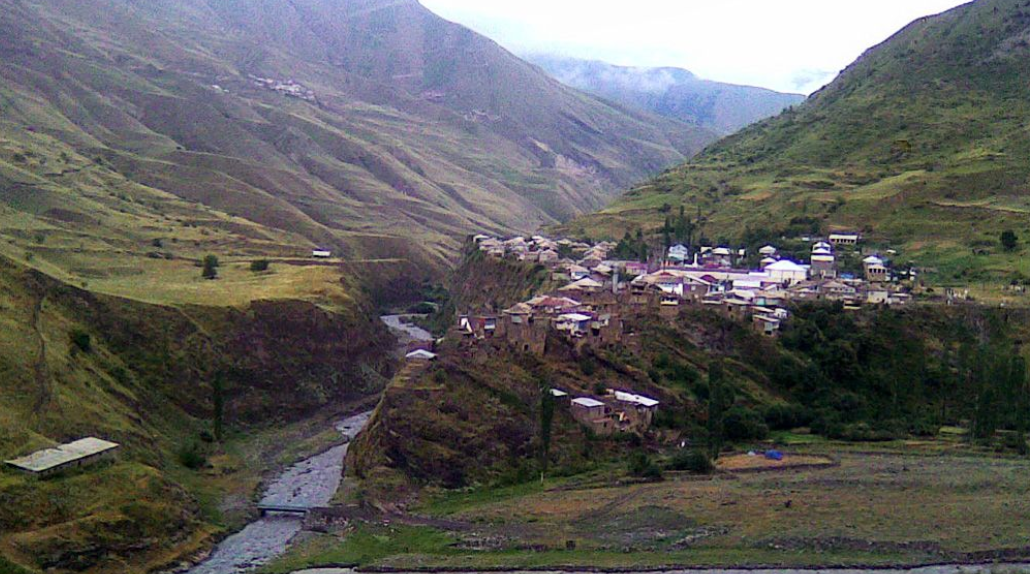 Село Магар. Скриншот фото https://blog.welcomedagestan.ru/dagestan/charodinskij/magar/#&gid=null&pid=1