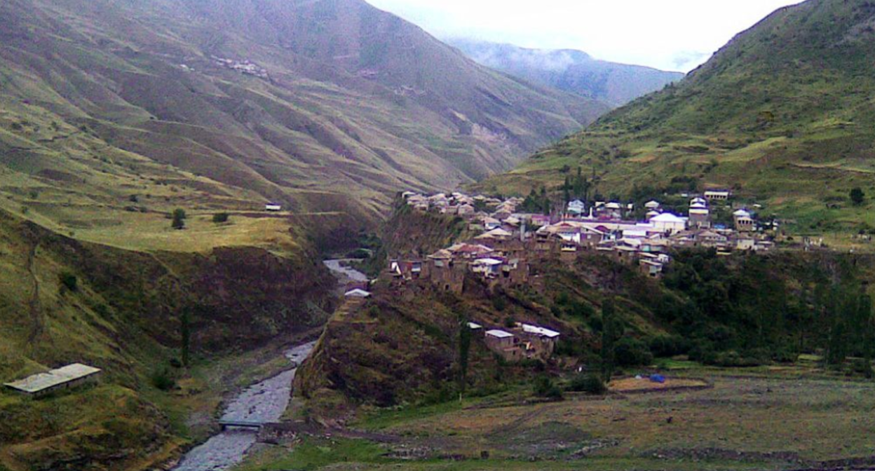Село Магар. Скриншот фото https://blog.welcomedagestan.ru/dagestan/charodinskij/magar/#&gid=null&pid=1