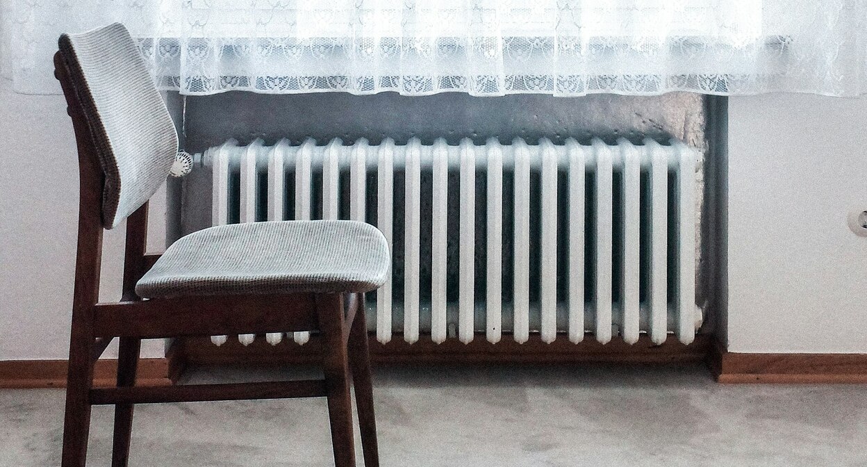 Батарея отопления в комнате. Dominik Kuhn / Unsplash.com
